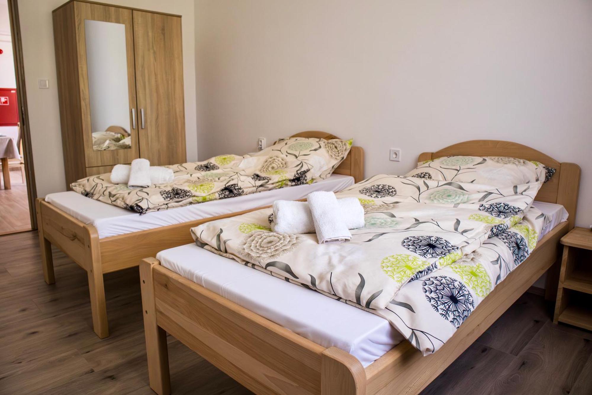 Izisz Apartman Matraterenye Екстер'єр фото