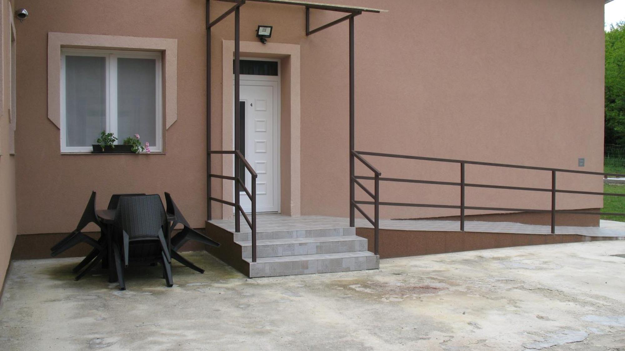 Izisz Apartman Matraterenye Екстер'єр фото