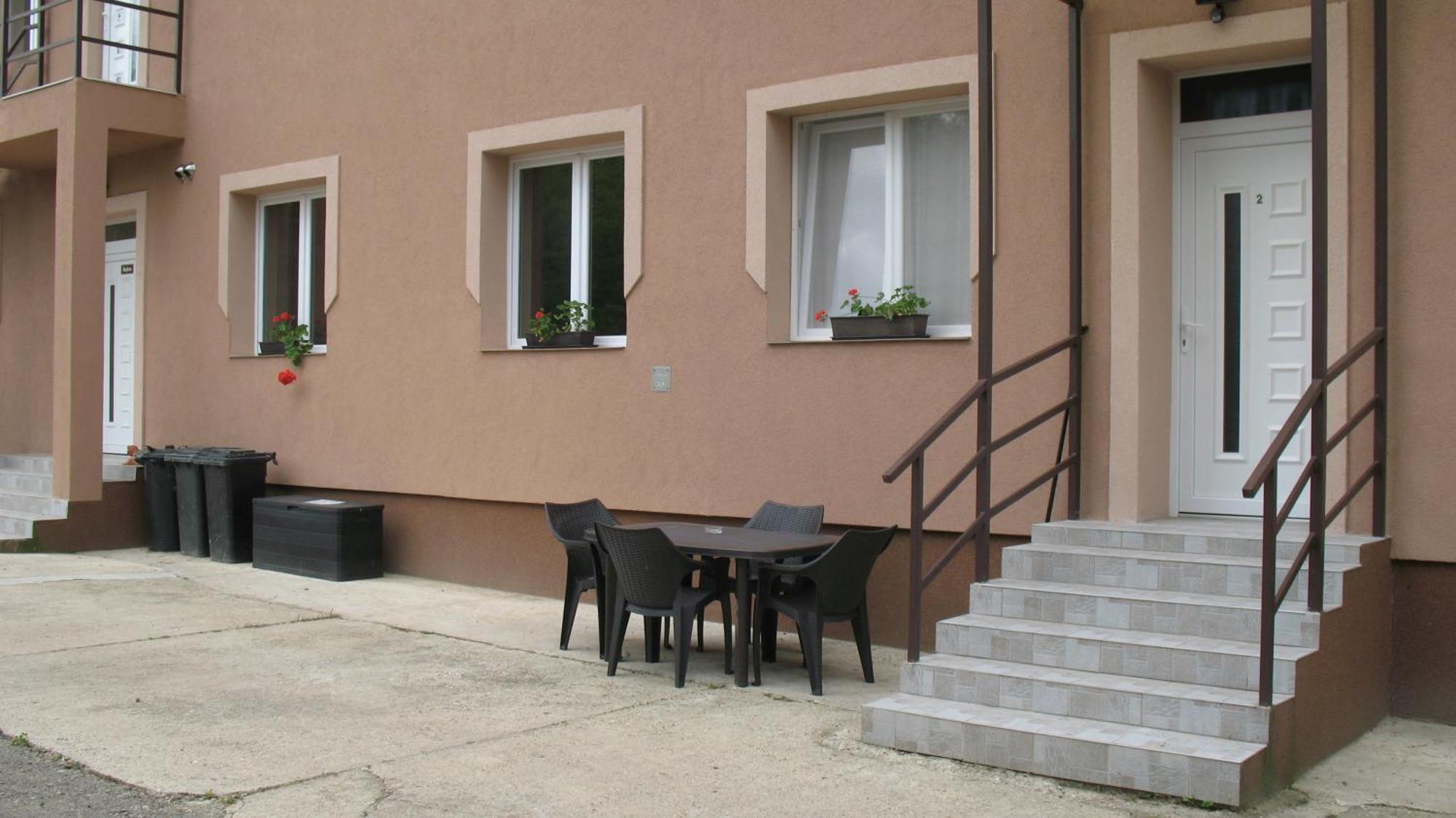 Izisz Apartman Matraterenye Екстер'єр фото
