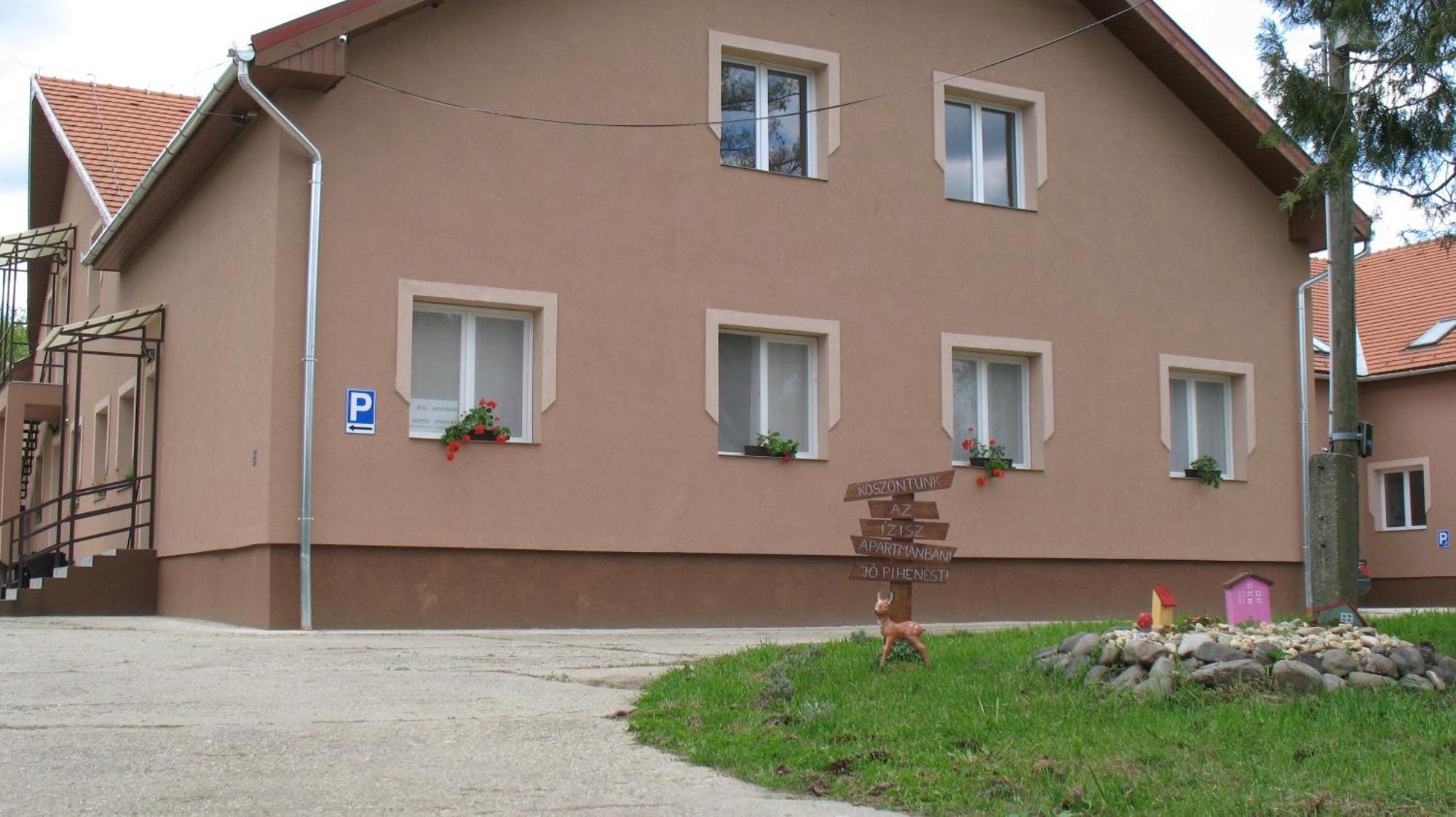 Izisz Apartman Matraterenye Екстер'єр фото